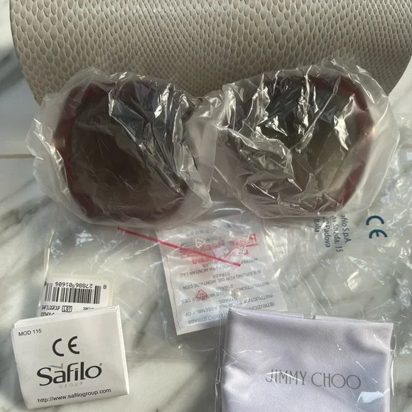JIMMY CHOO BURGUNDY RED SQUARE SUNGLASSES WITH PEARLS display picture 3